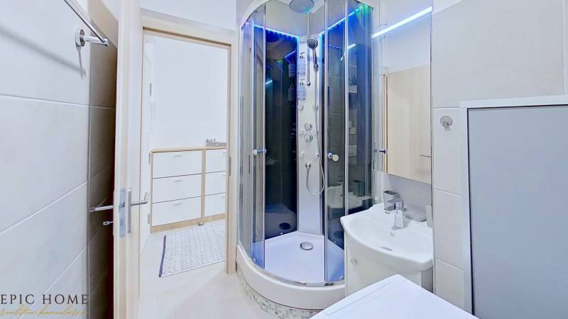 Kompletne-prerobeny-1-izbovy-byt-Trnava-ul-Bedricha-Smetanu-Bathroom.jpg